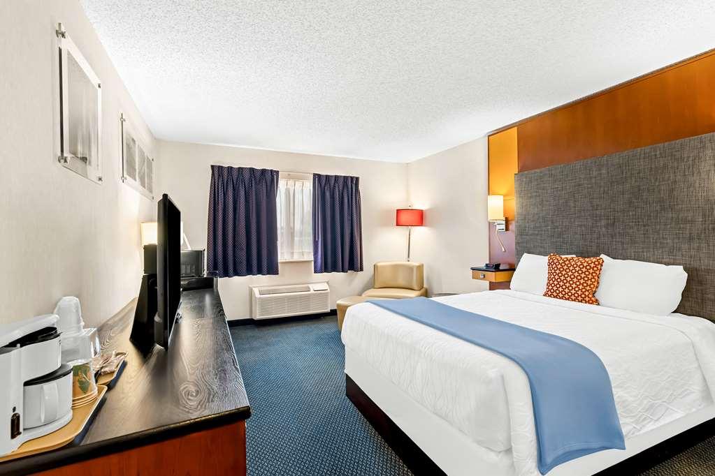 Americas Best Value Inn & Suites - Tahquamenon Country Newberry Phòng bức ảnh