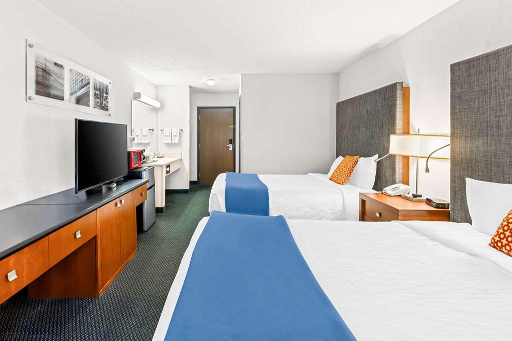 Americas Best Value Inn & Suites - Tahquamenon Country Newberry Phòng bức ảnh