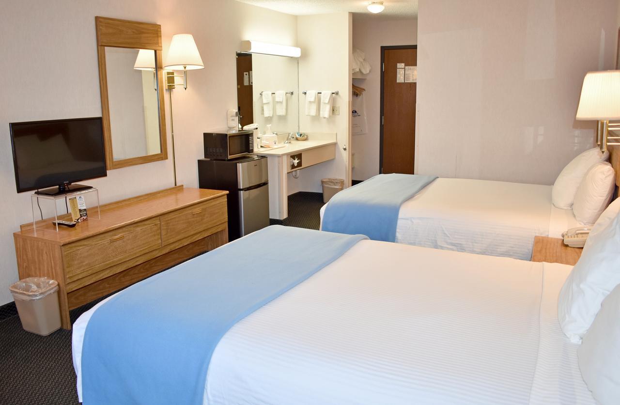 Americas Best Value Inn & Suites - Tahquamenon Country Newberry Ngoại thất bức ảnh