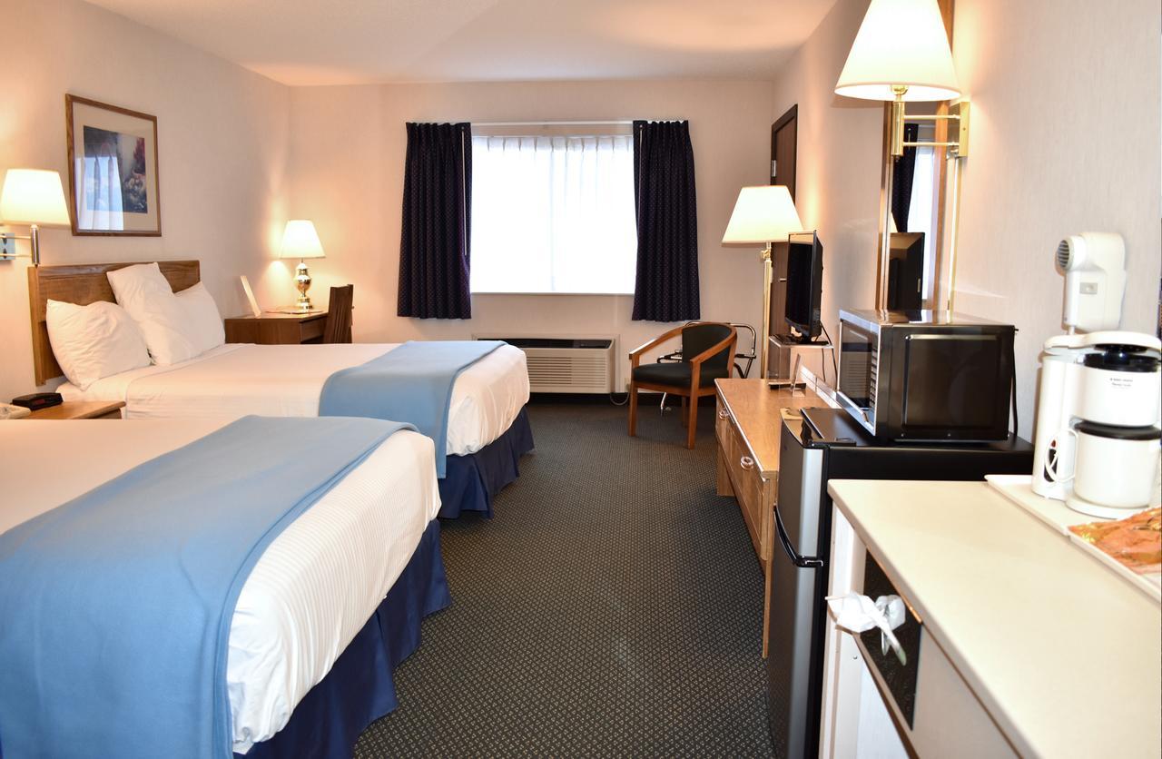 Americas Best Value Inn & Suites - Tahquamenon Country Newberry Ngoại thất bức ảnh