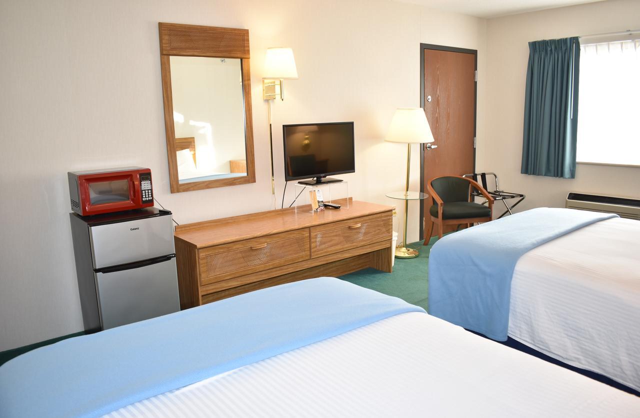 Americas Best Value Inn & Suites - Tahquamenon Country Newberry Ngoại thất bức ảnh